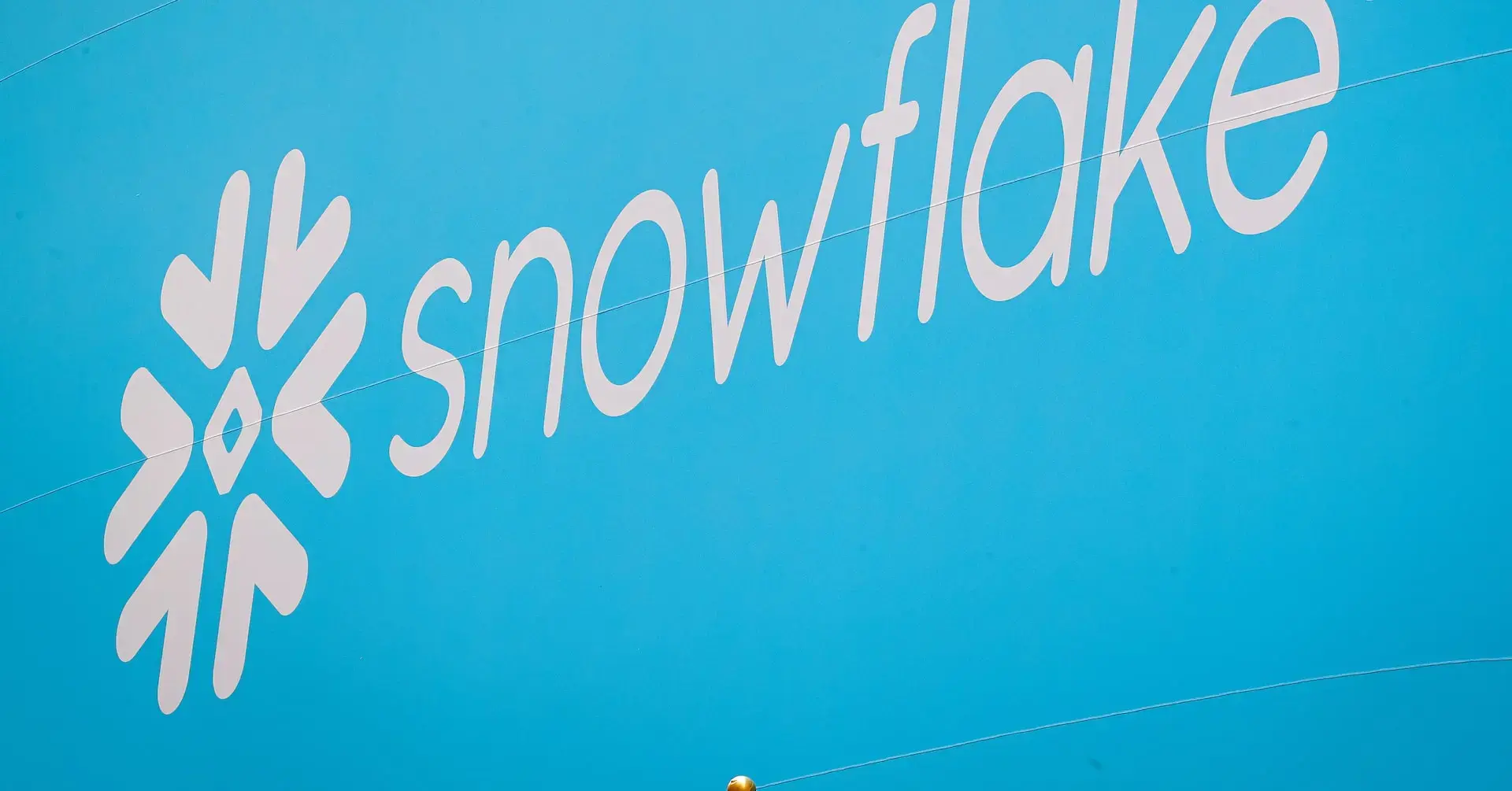Snowflake Shares Surge on AI