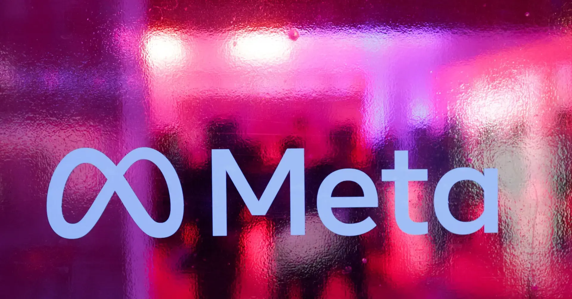 Big Tech Fuels AI Boom