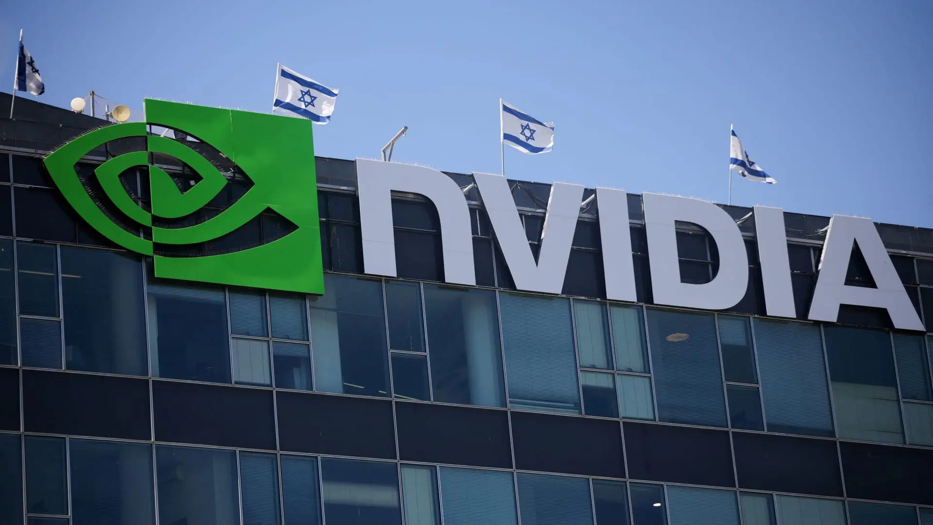 Nvidia's AI Strength Boosts Target