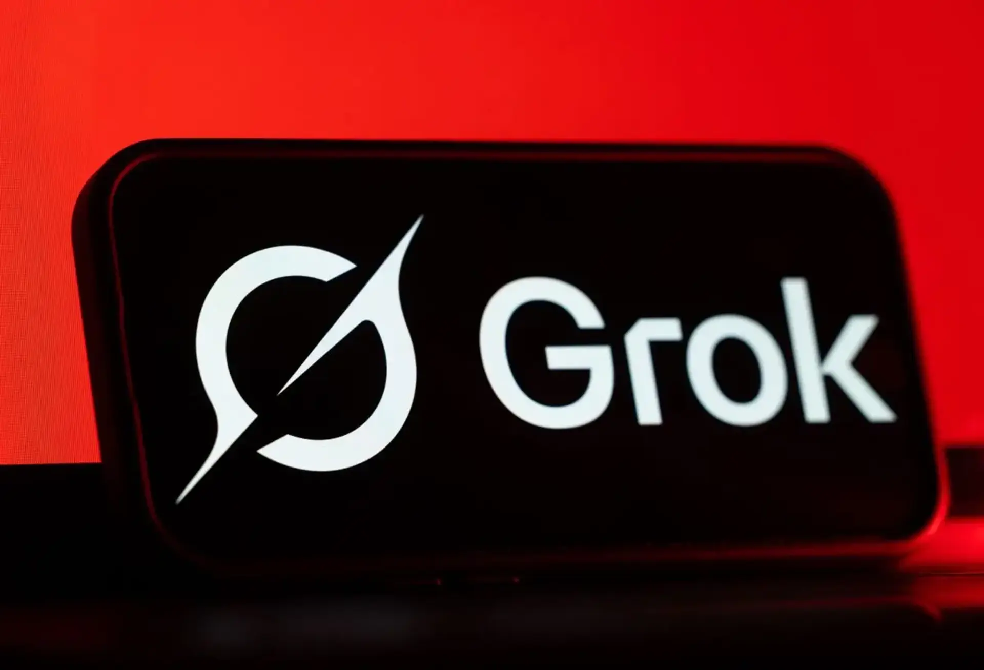 xAI Launches Grok 4
