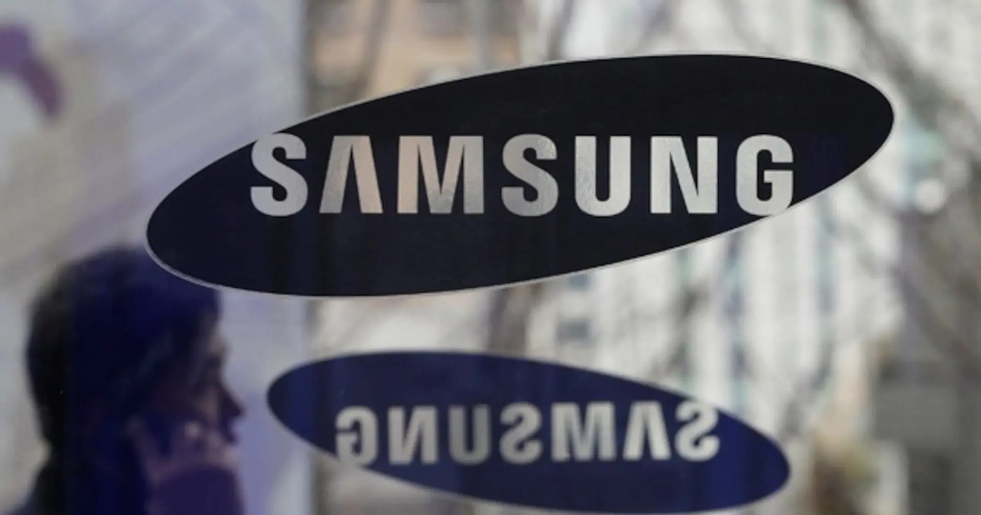 Samsung Profit Plunge Forecast