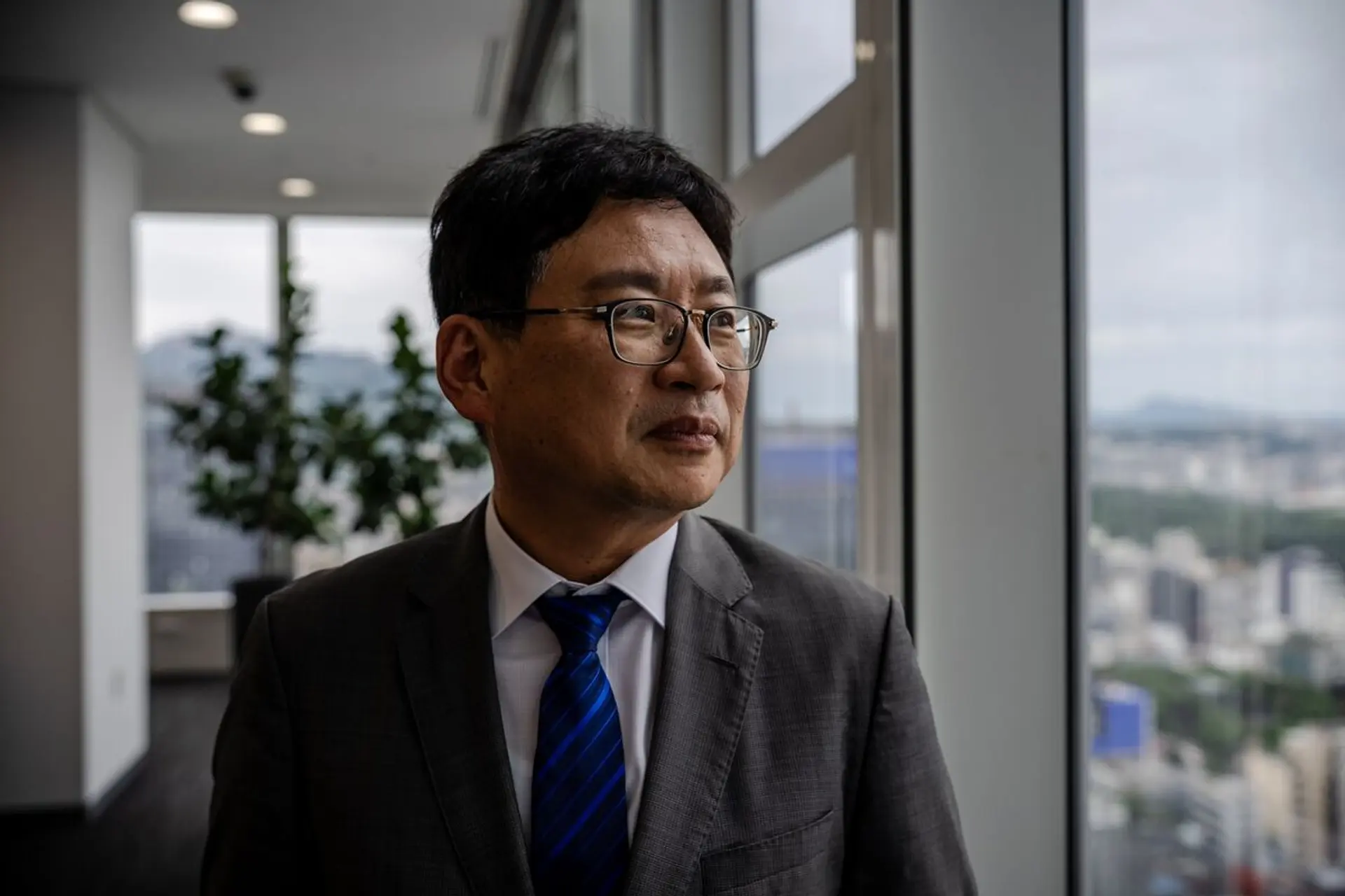 Korea Eyes AI, China Tech