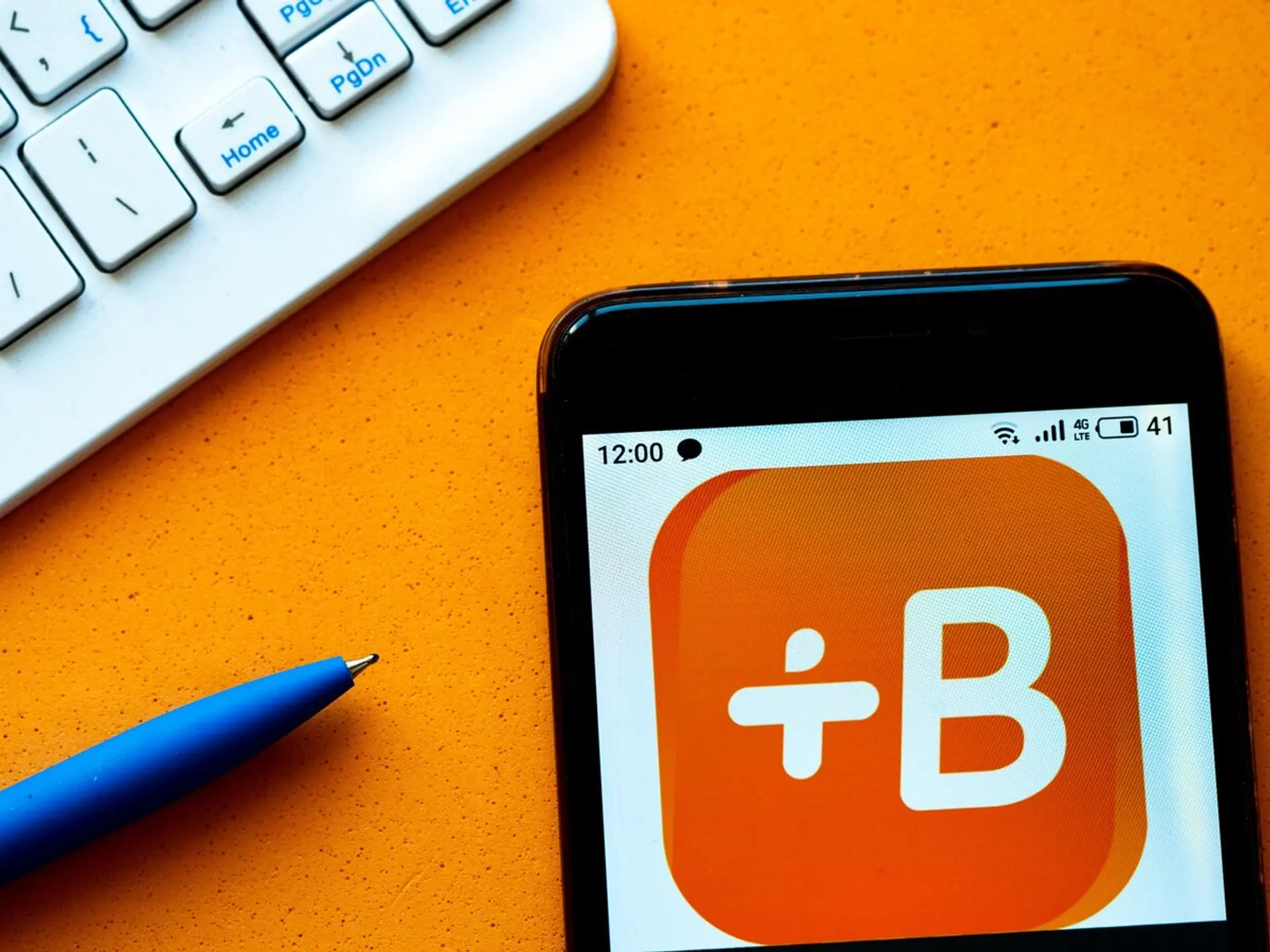 Babbel Focuses on AI, IPO off