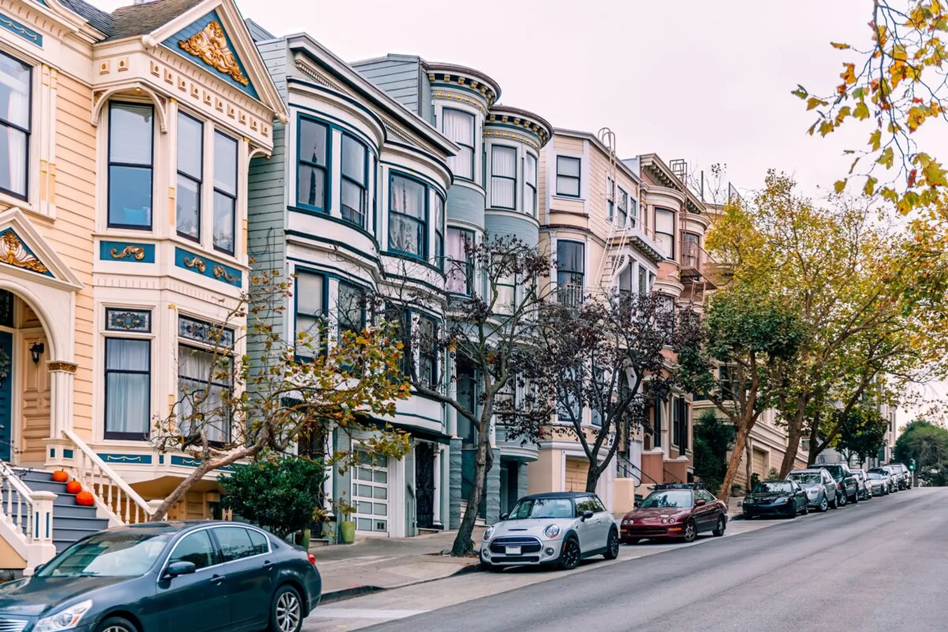 AI Fuels Luxury Housing Boom