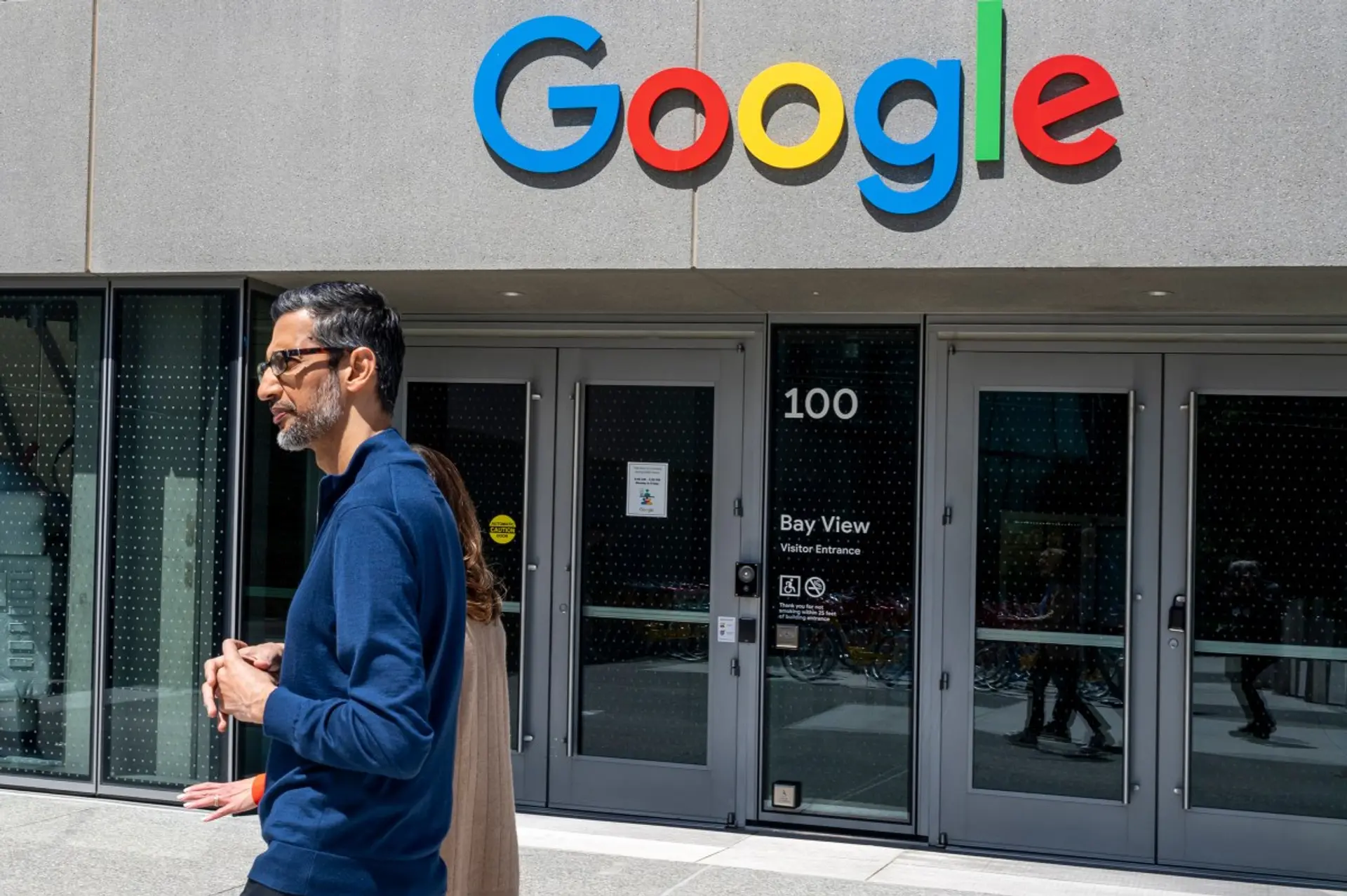 UK scrutinises Google's search dominance