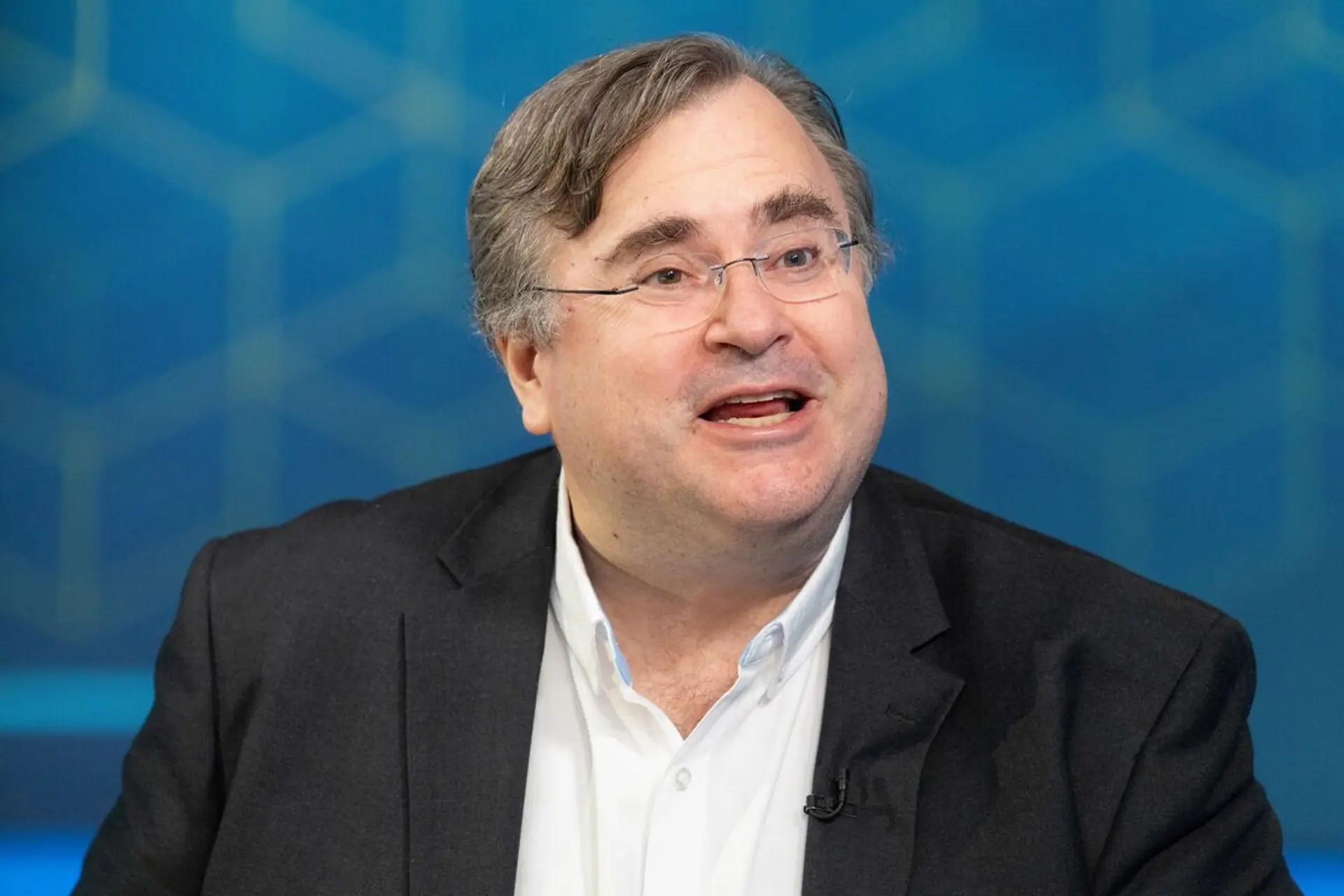 Hoffman Invests in Sanmai