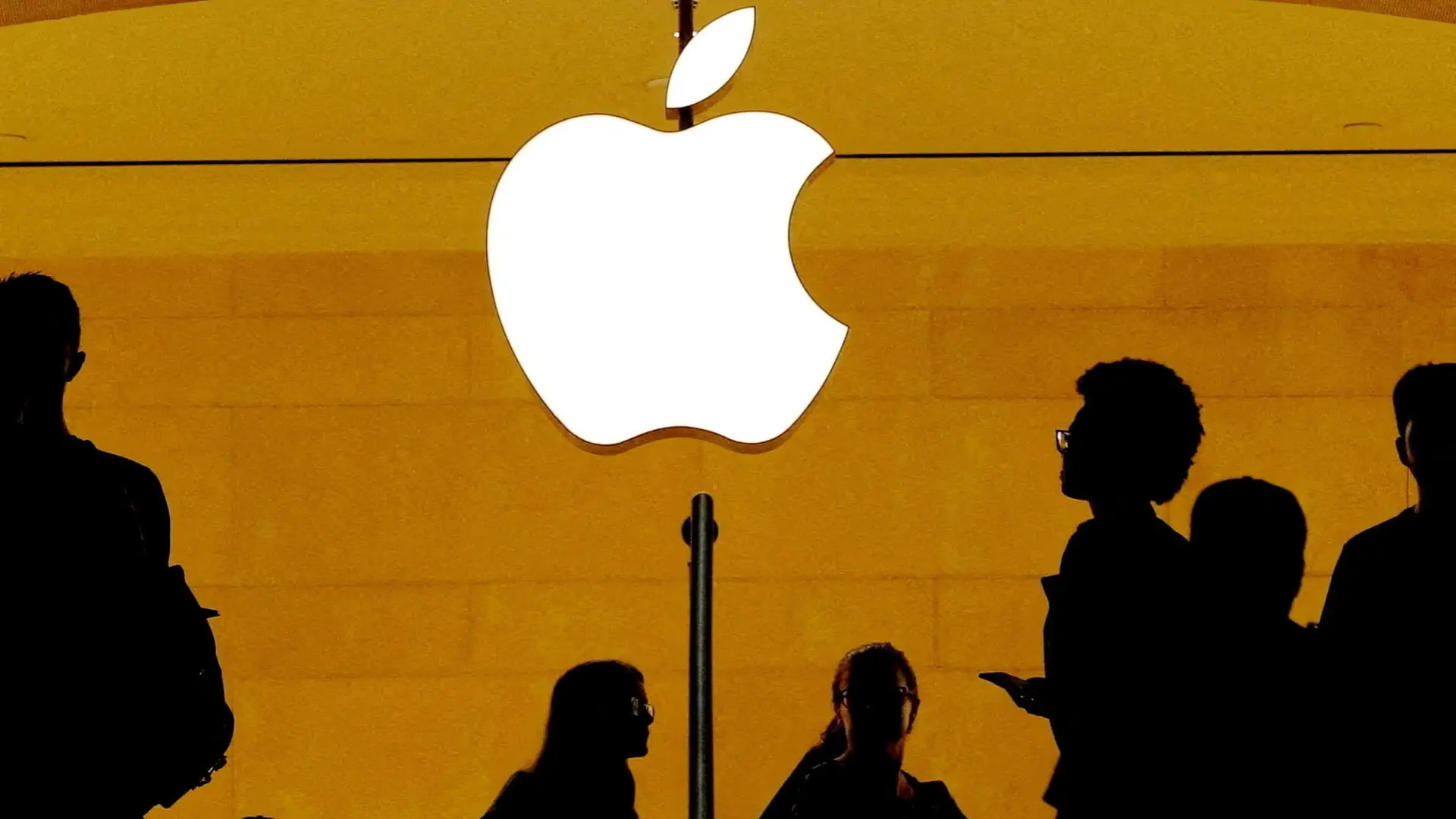 Apple Faces DMA Deadline