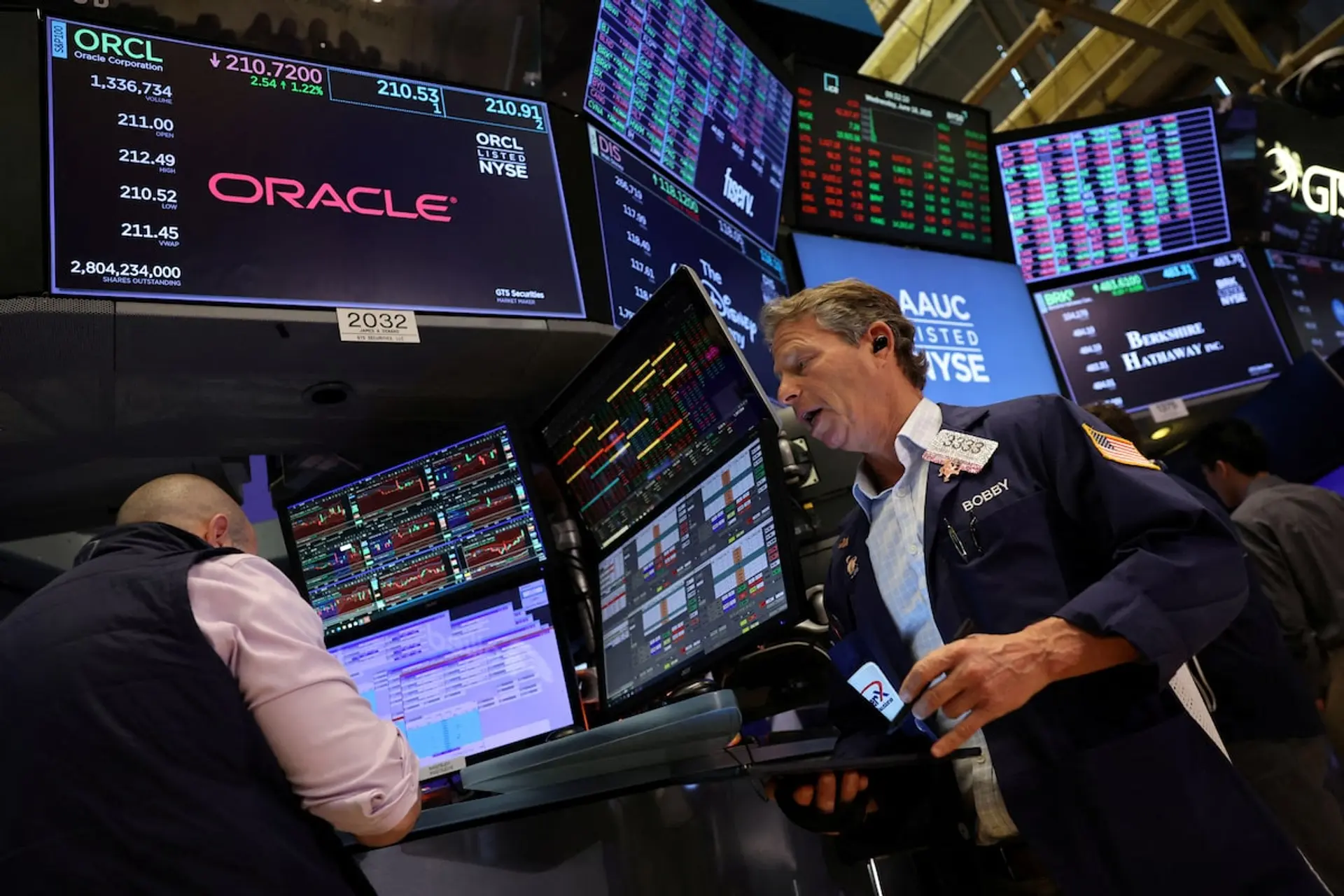 AI Investment Boom Resurges