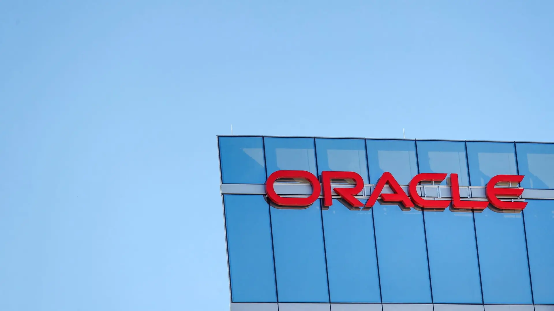 Oracle's Cloud Growth Forecasts Surge