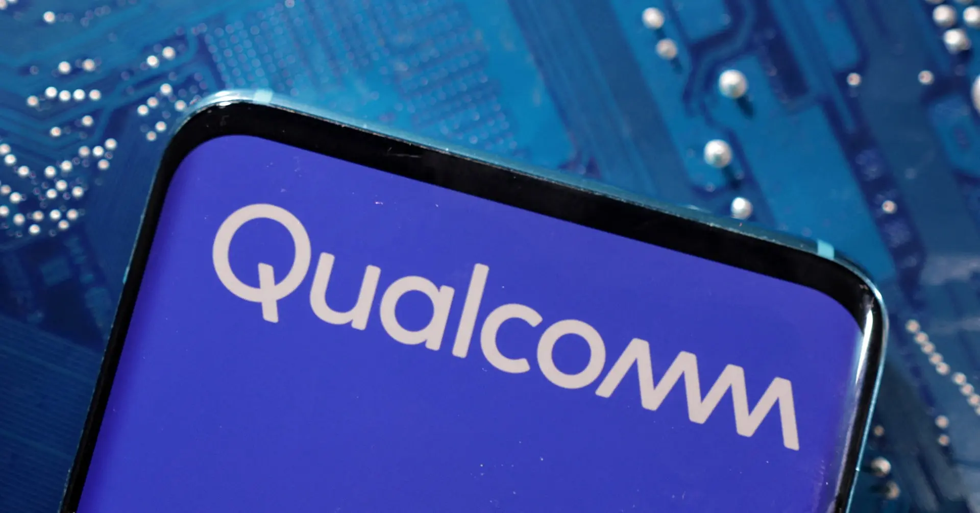 Qualcomm Acquires Alphawave for AI