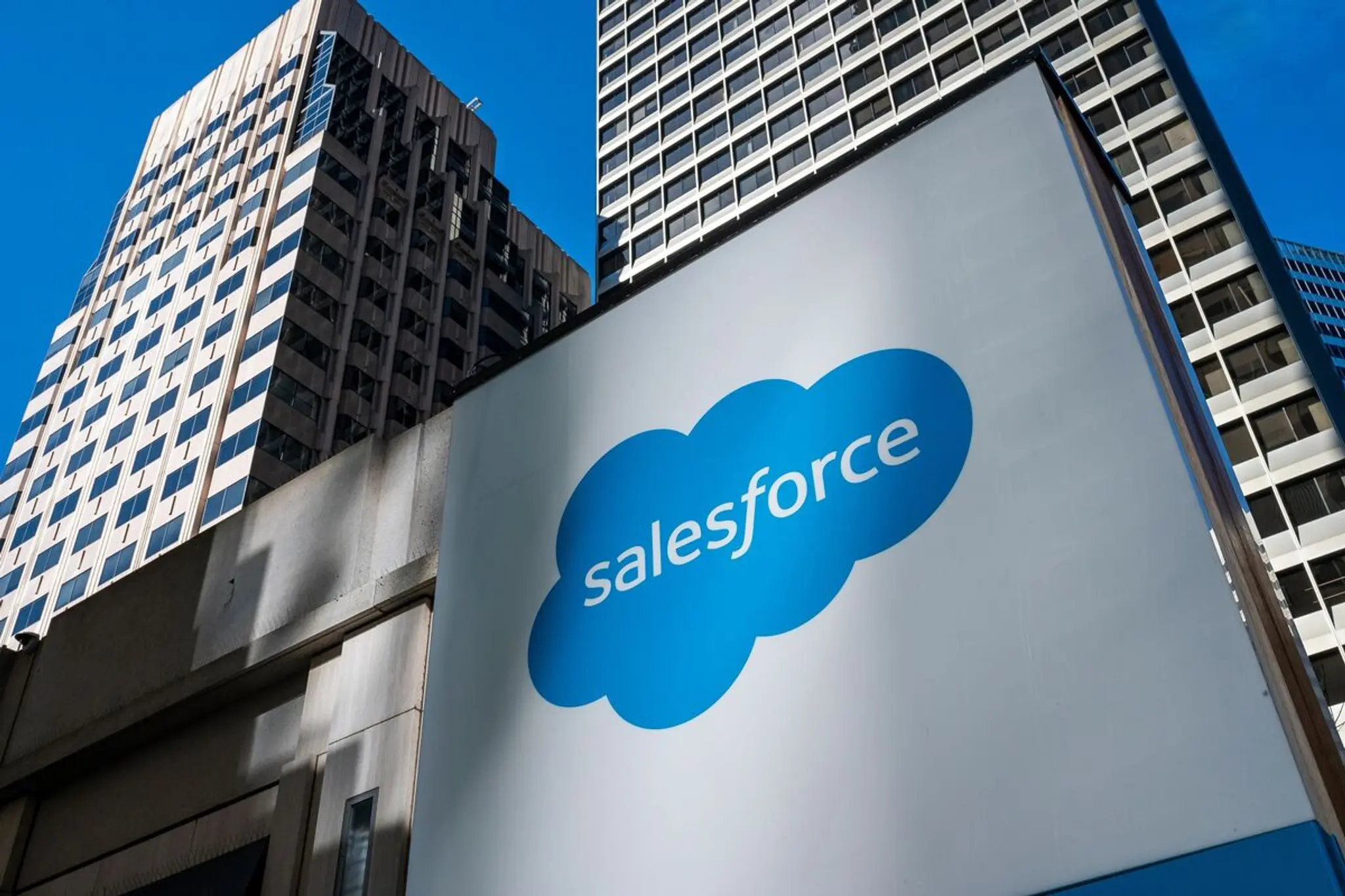 Salesforce reduces hiring due to AI