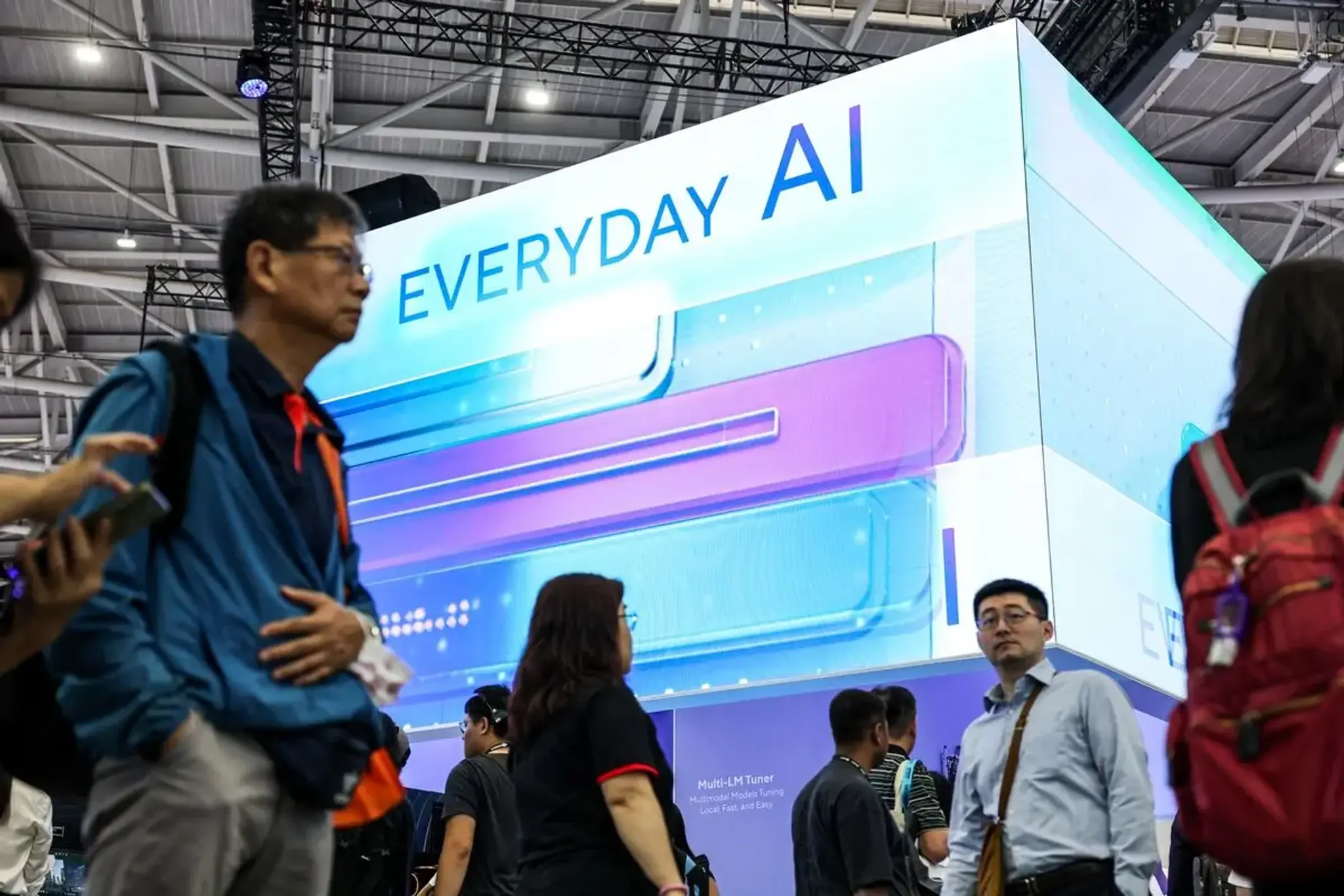Lawmakers slow to act on AI
