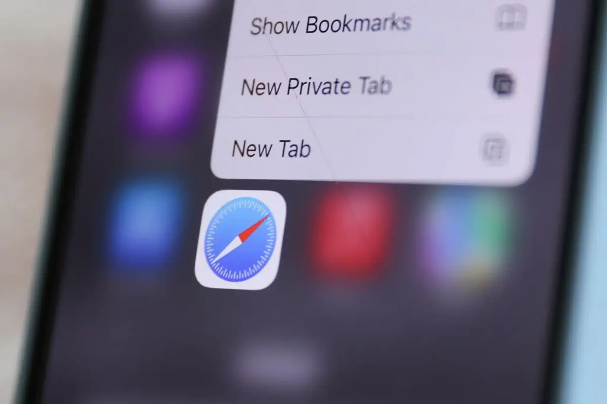 Apple Eyes AI Search