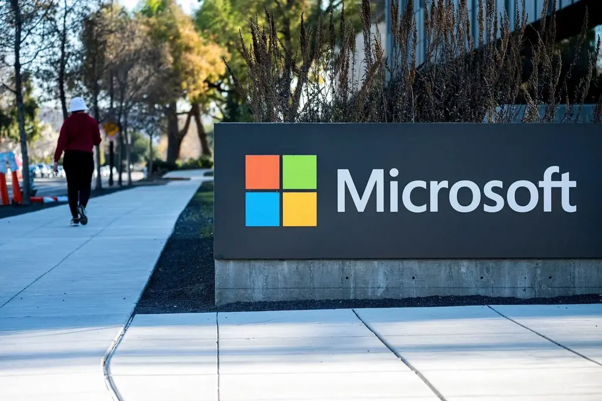 Microsoft Launches Recall Tool