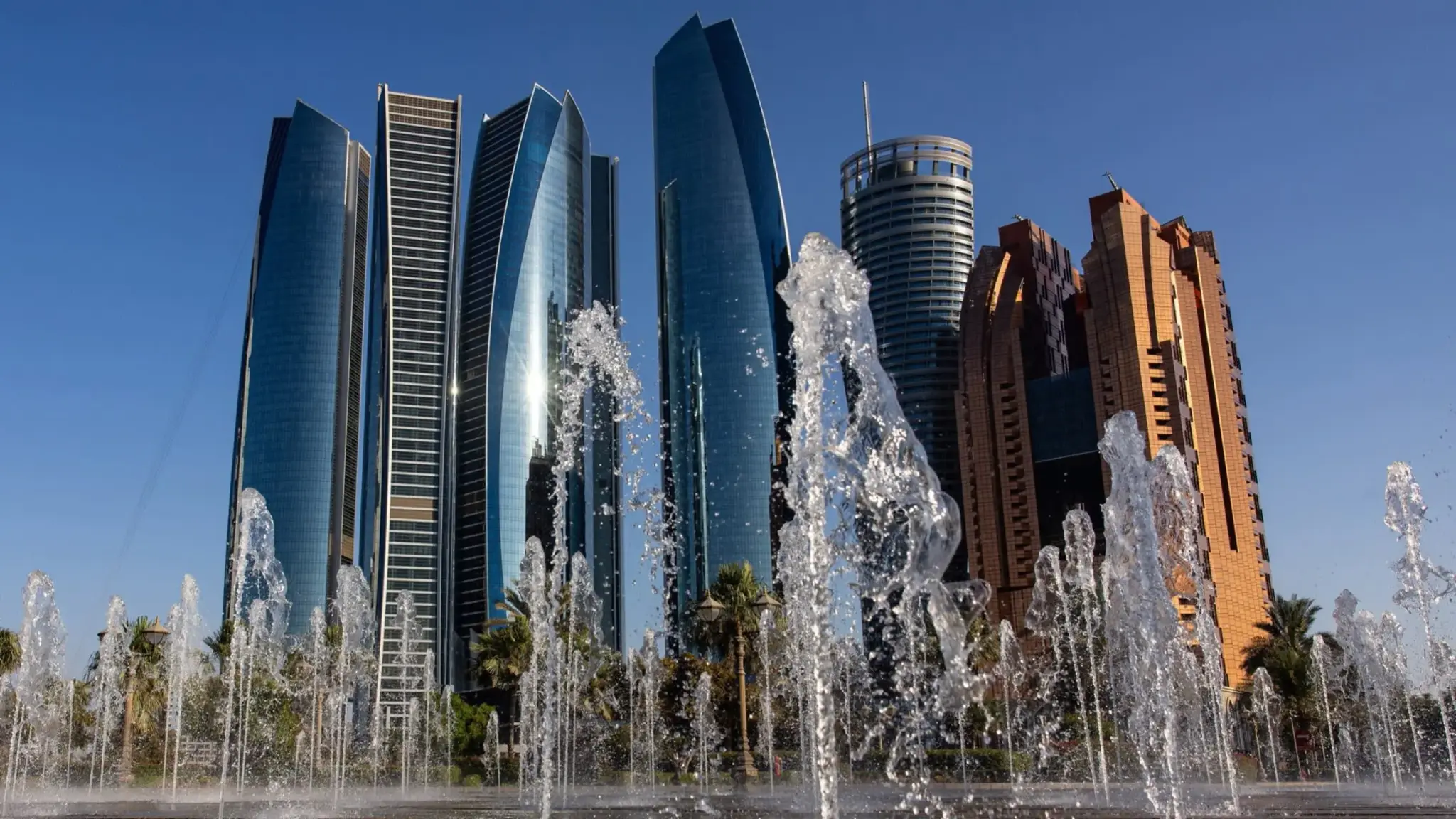 UAE: AI Lawmaker Incoming