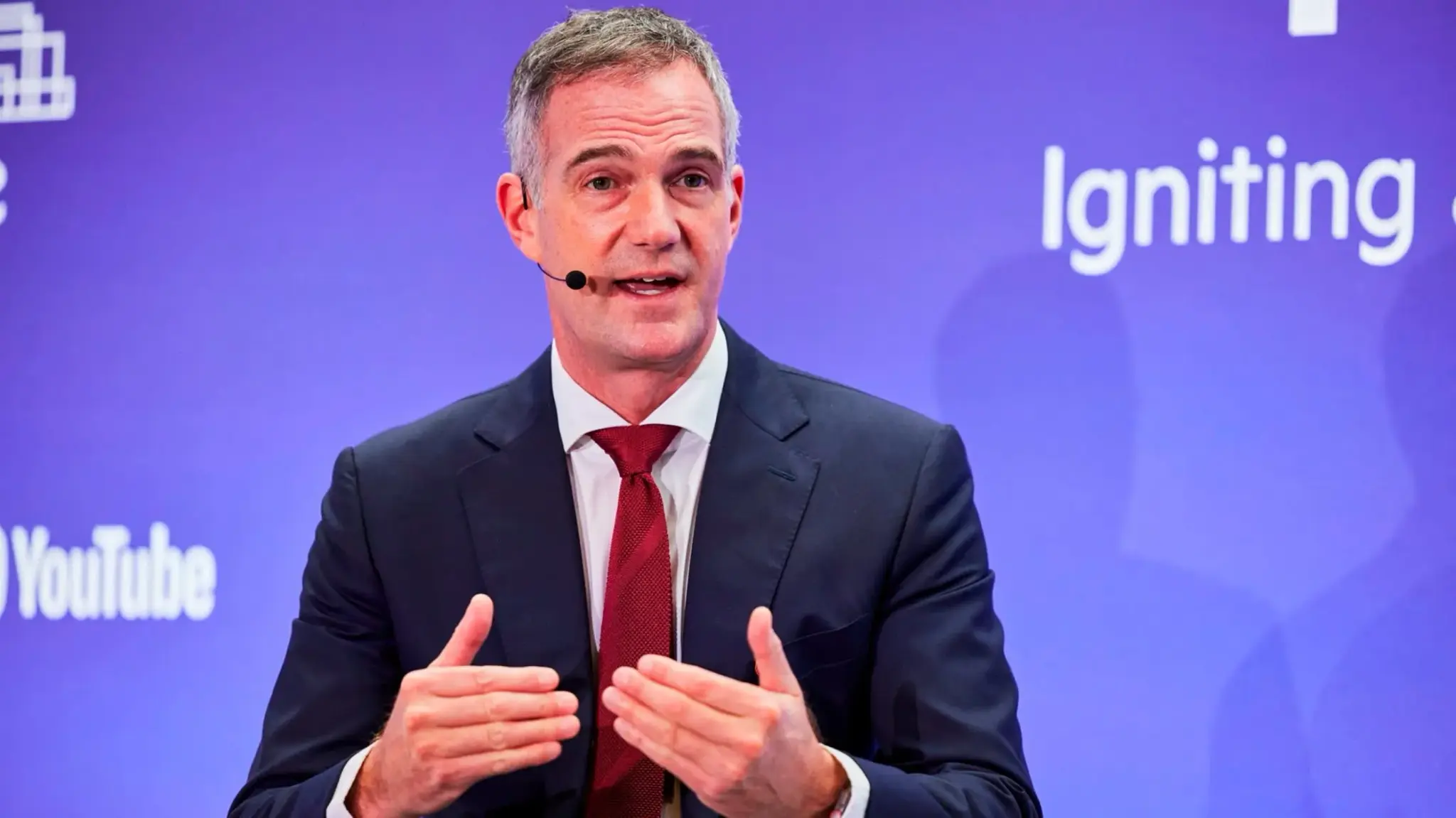 UK Government Develops AI Tool for Homework Assessment