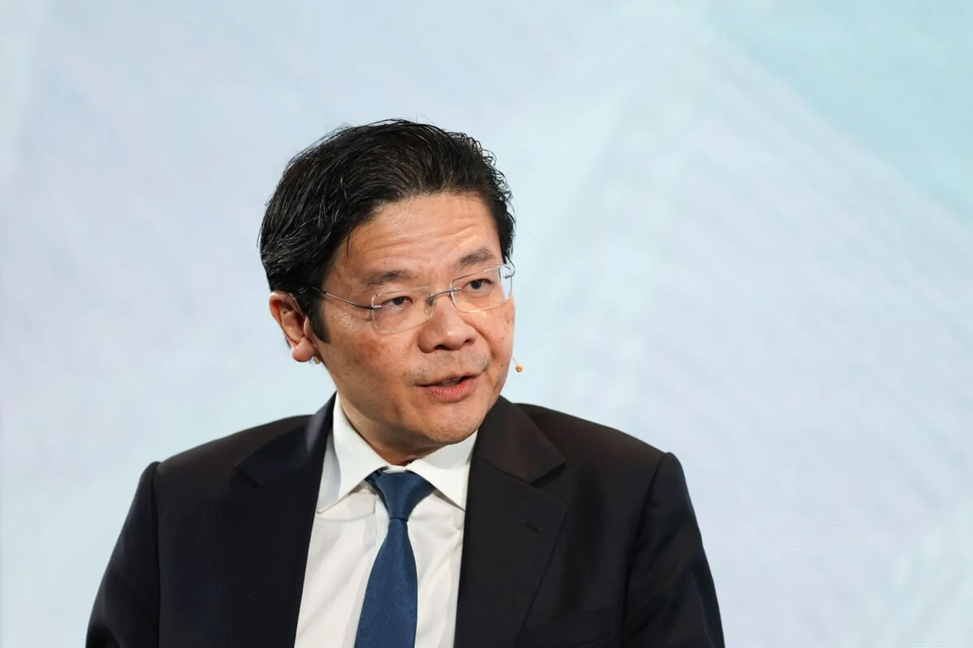 Singapore Prioritises AI Hub Transition