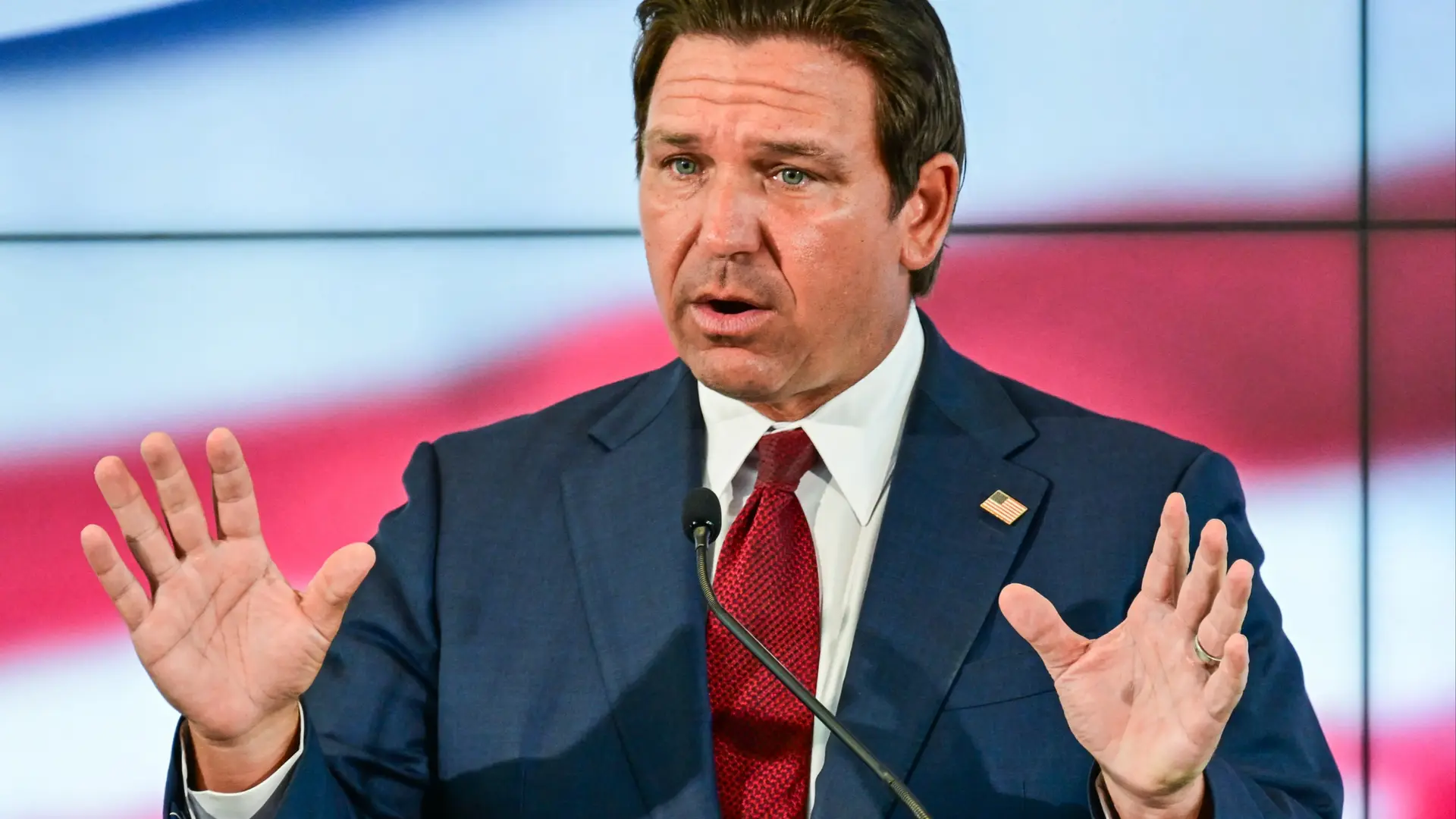 DeSantis Challenges Federal AI Stance
