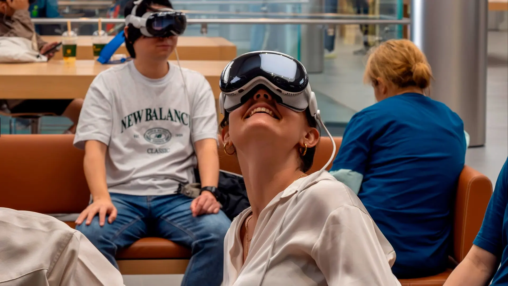 Vision Pro Sales Disappoint