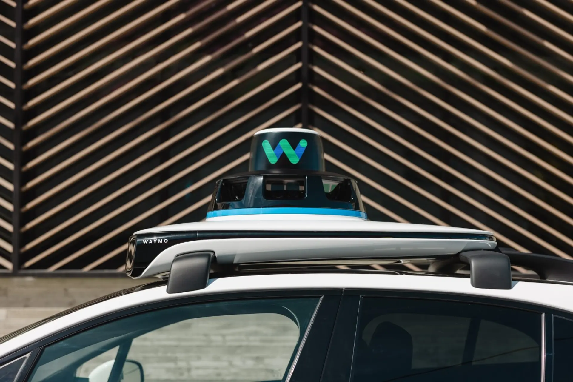 Waymo Tests Gemini Integration