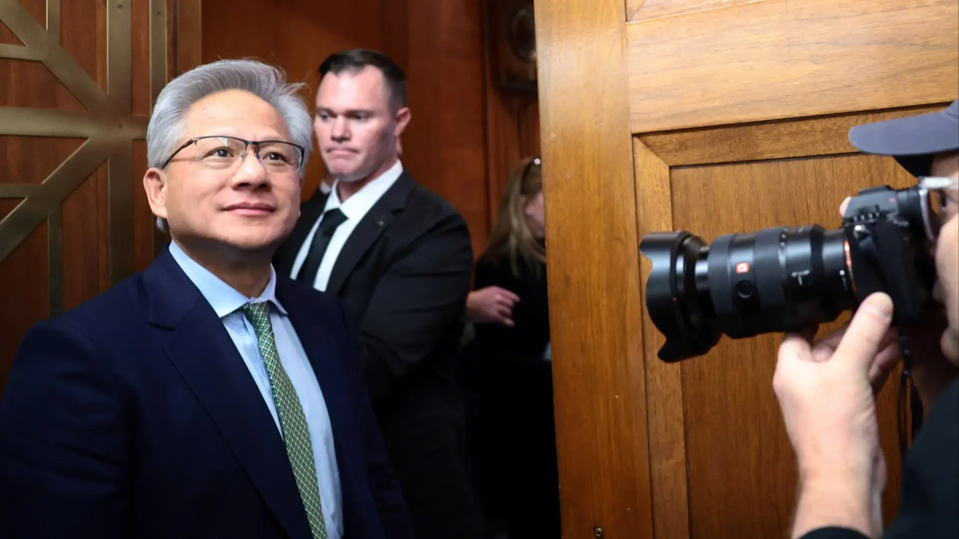 Senators Aim to Block Chip Sales