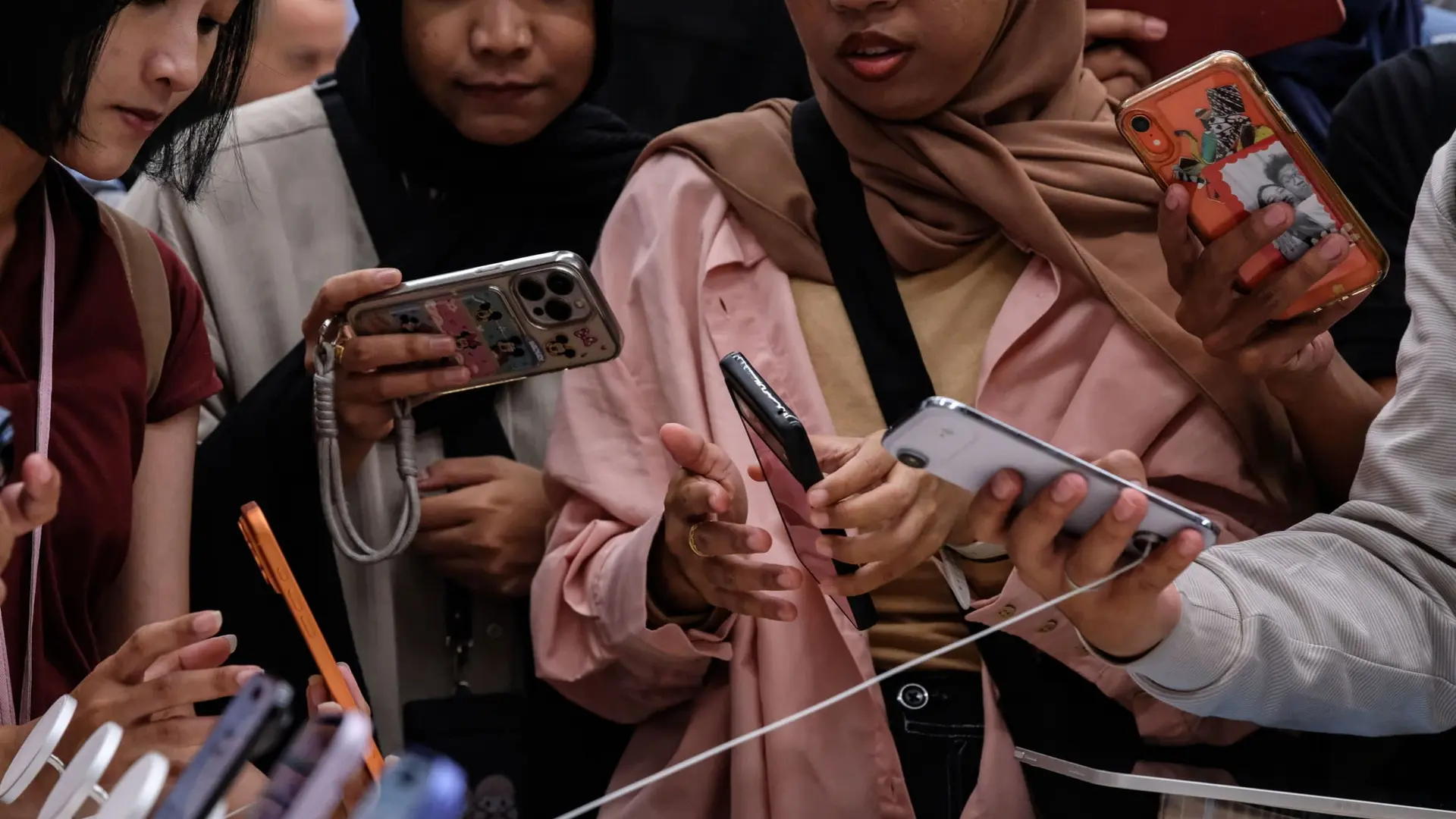 Apple Joins $4 Trillion Club