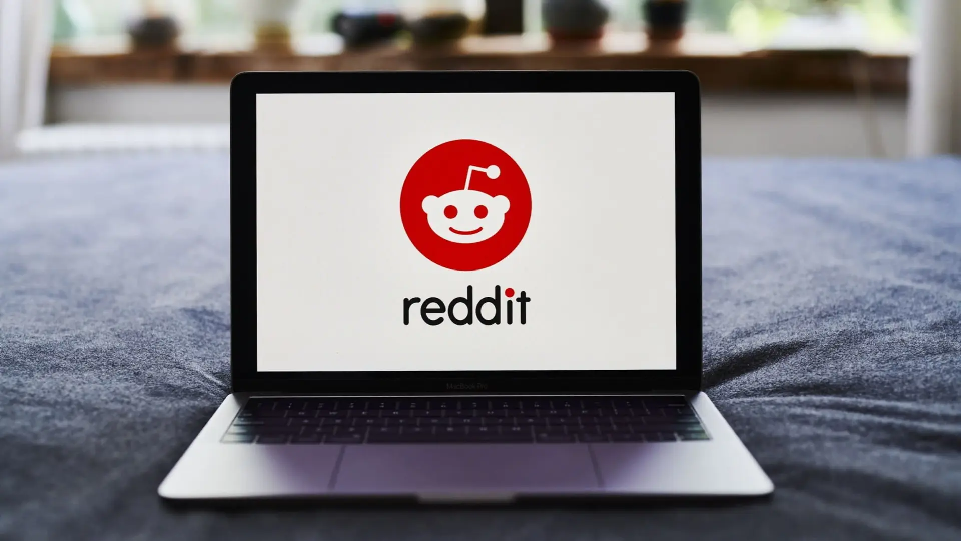 Reddit Sues Perplexity AI