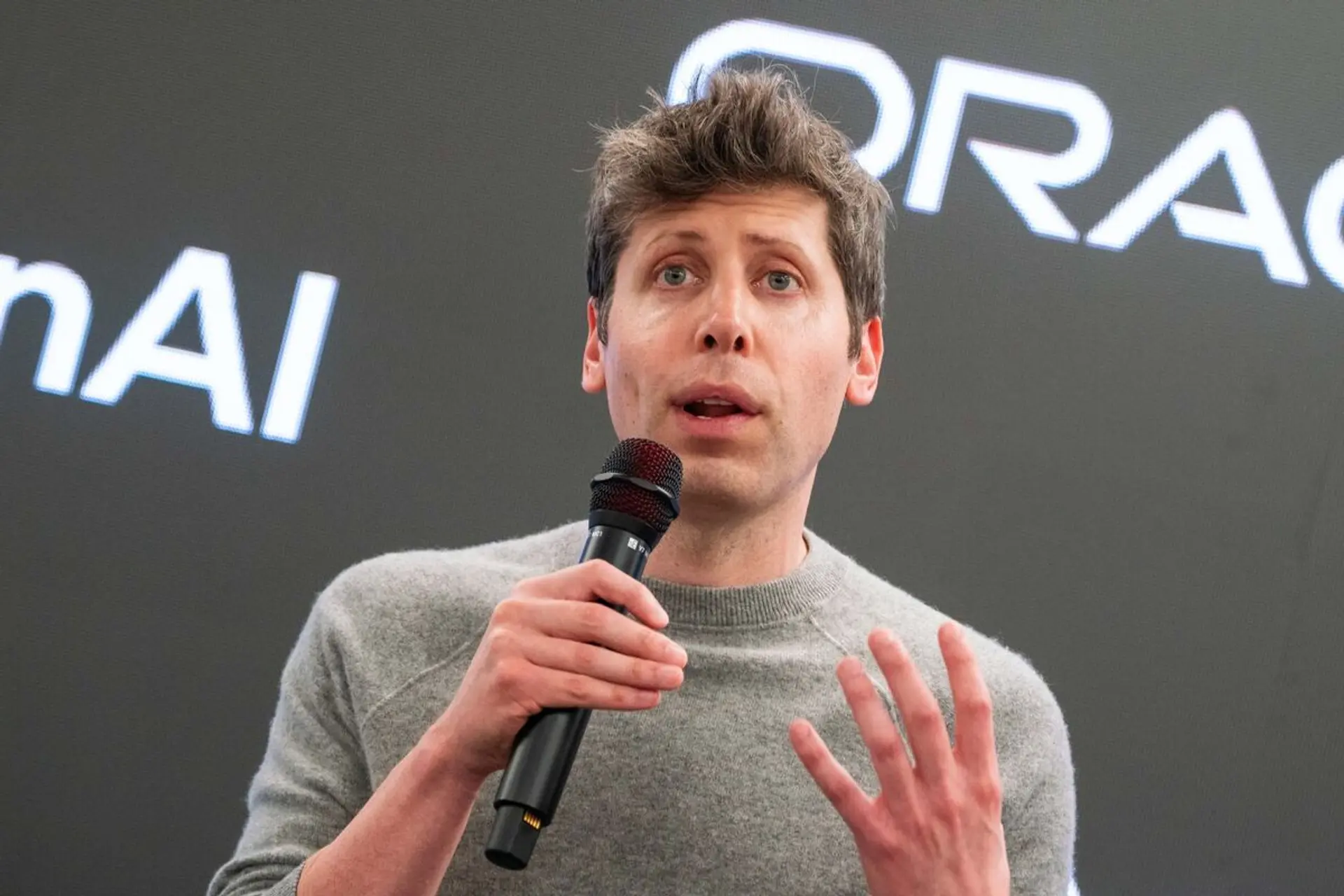 OpenAI Designs Custom Chips