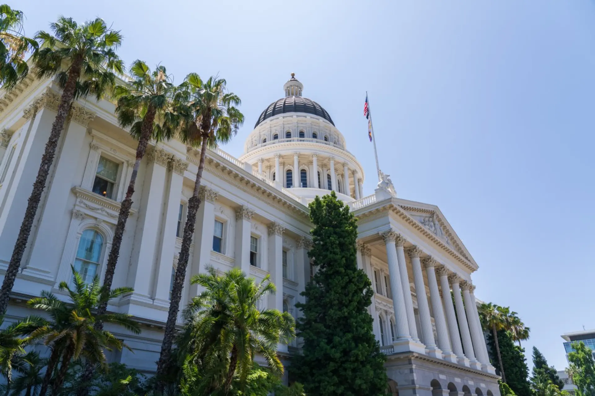 California Enacts AI Safety Law