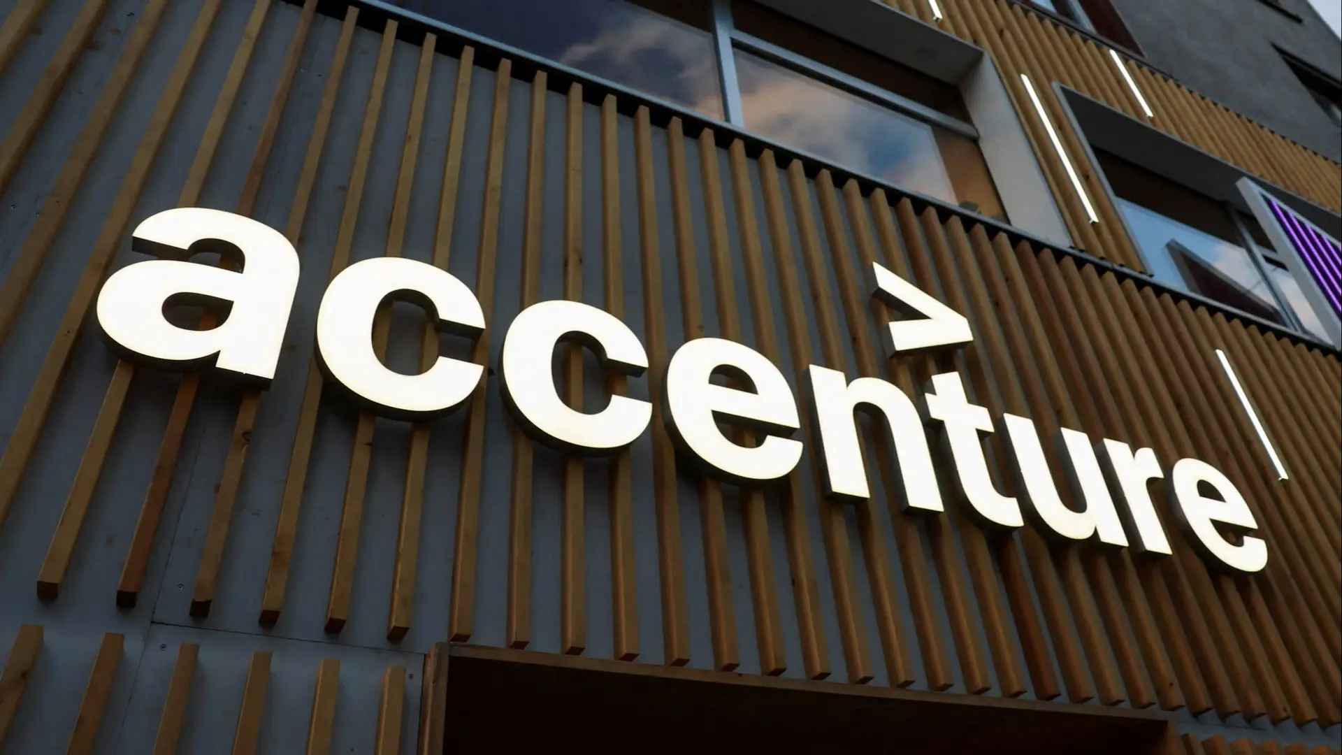 Accenture Restructures to Focus on AI