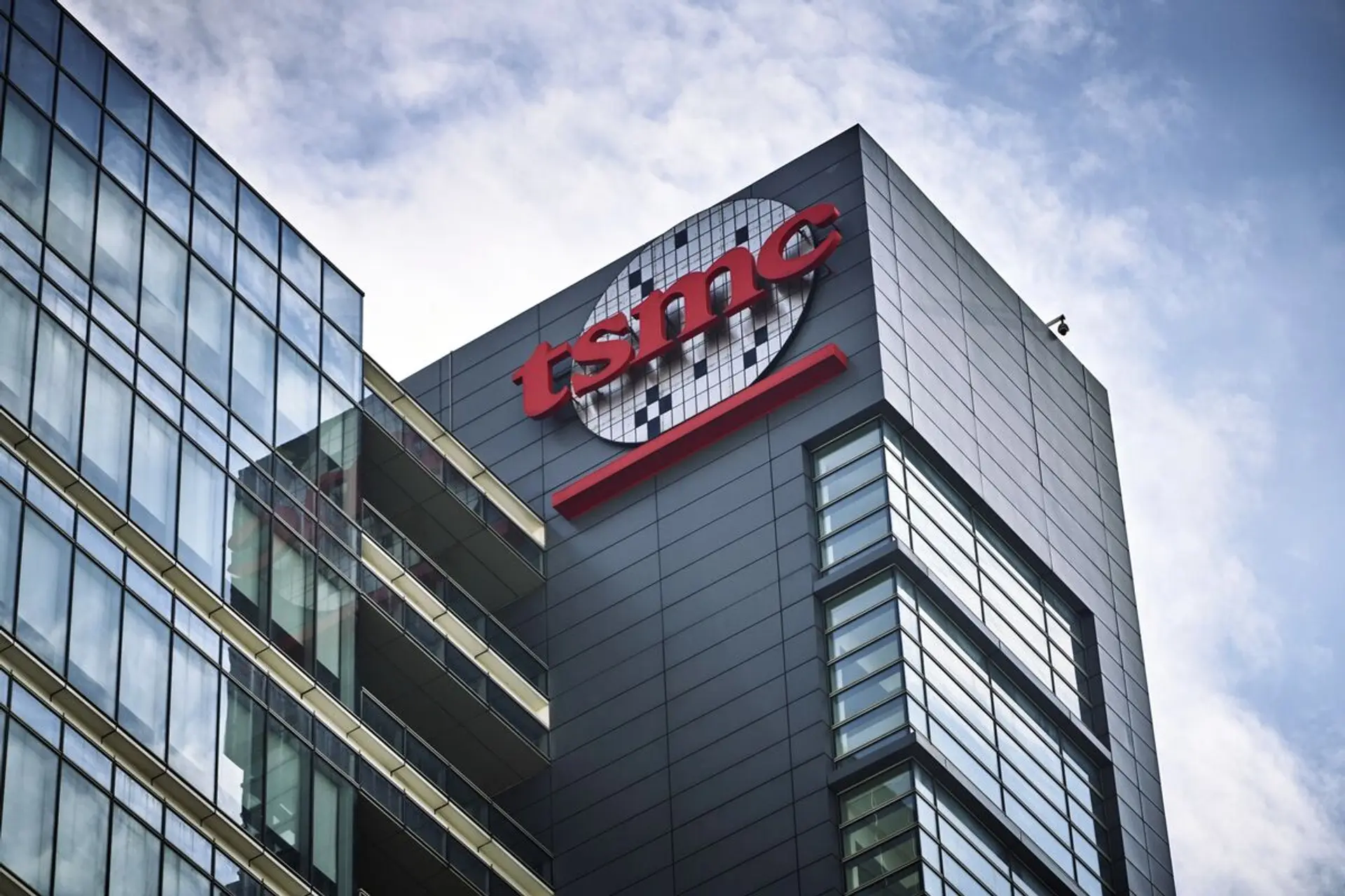 TSMC Sales Surge on AI