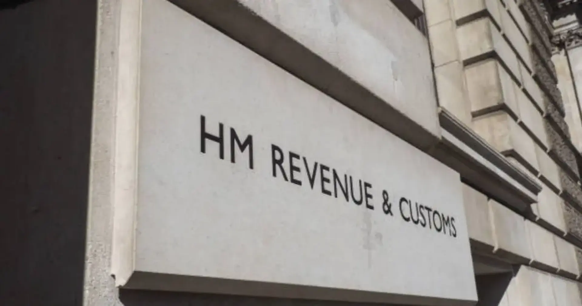 HMRC ordered to disclose AI