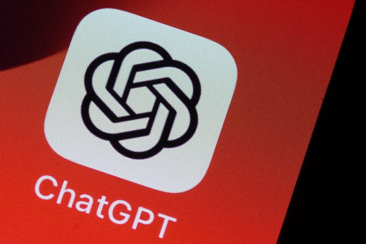 AI Chatbots: Human-like Gullibility