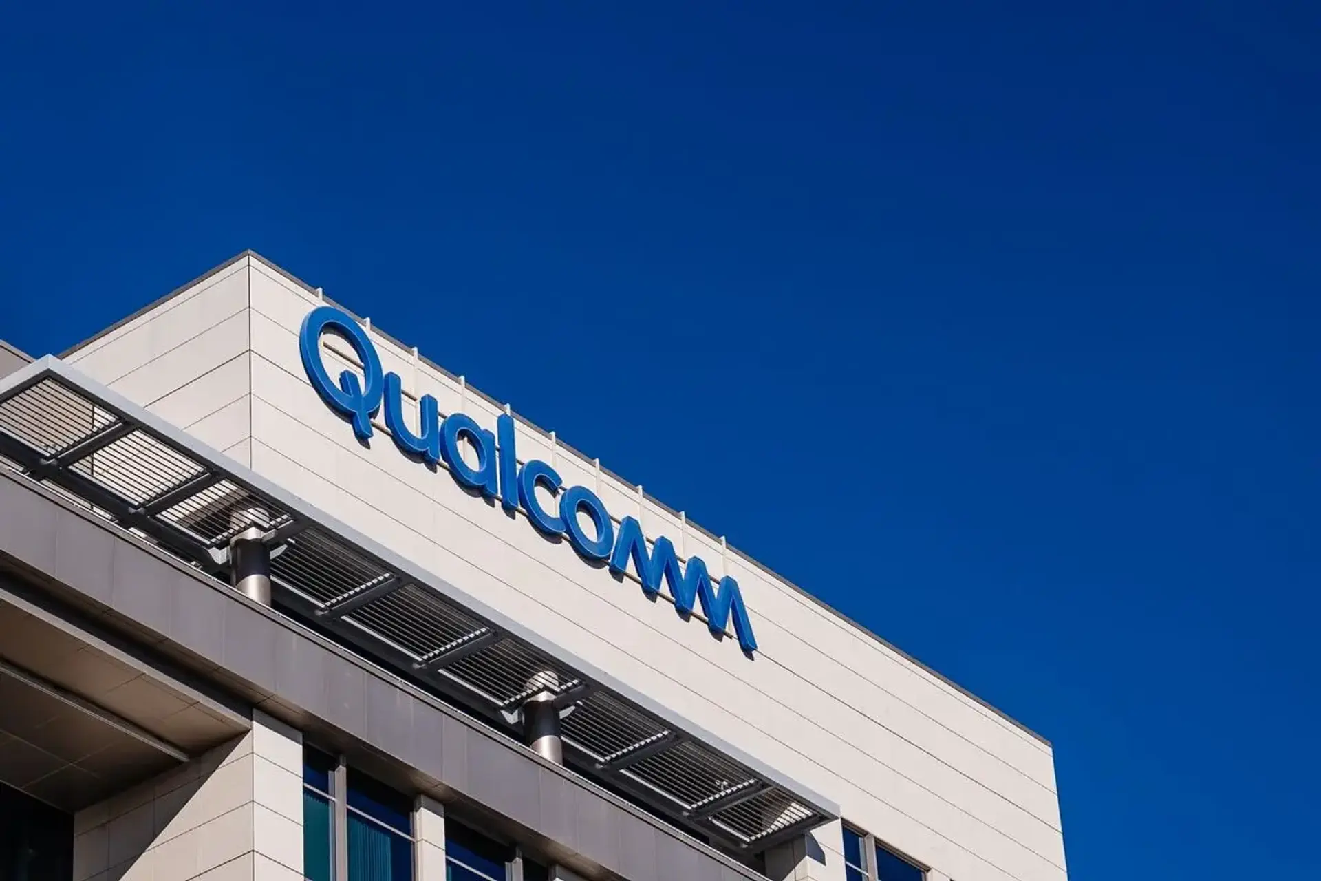Qualcomm unveils AI processor