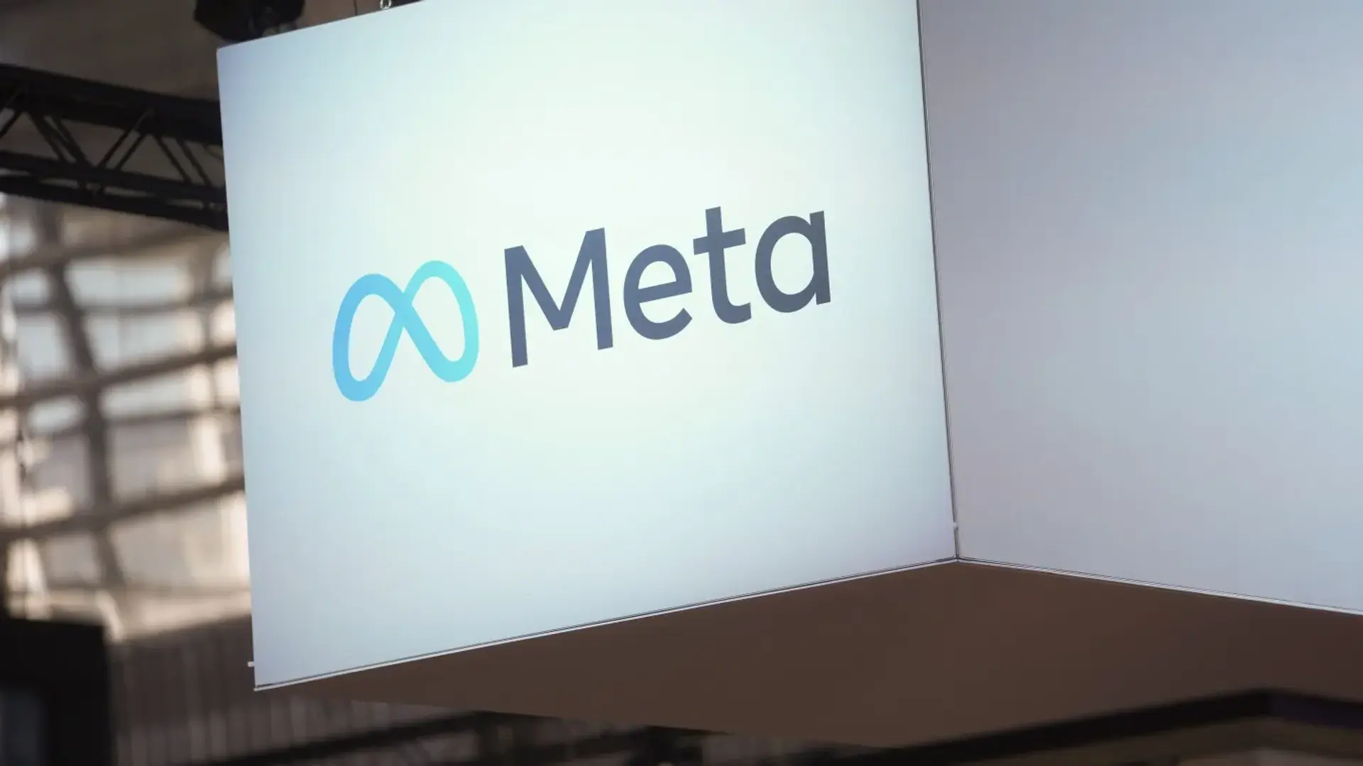 Meta's AI Research VP Resigns