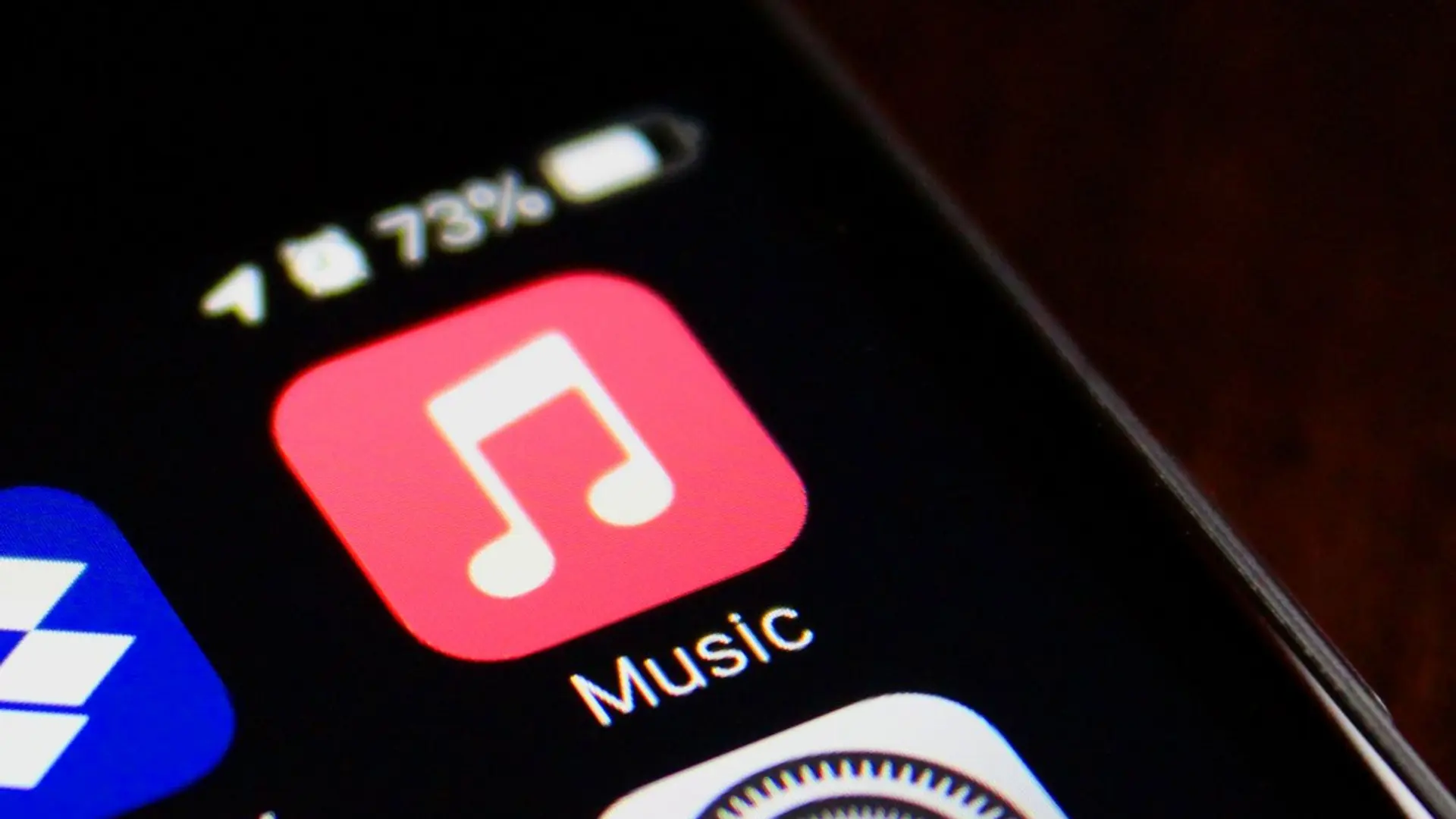 Apple Music Adds AI Tags