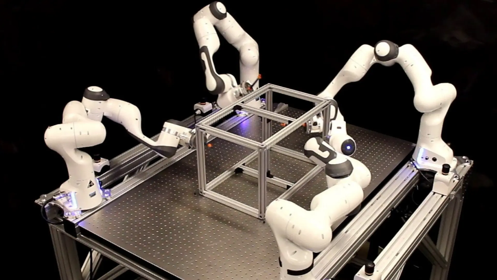 AI Orchestrates Robot Efficiency